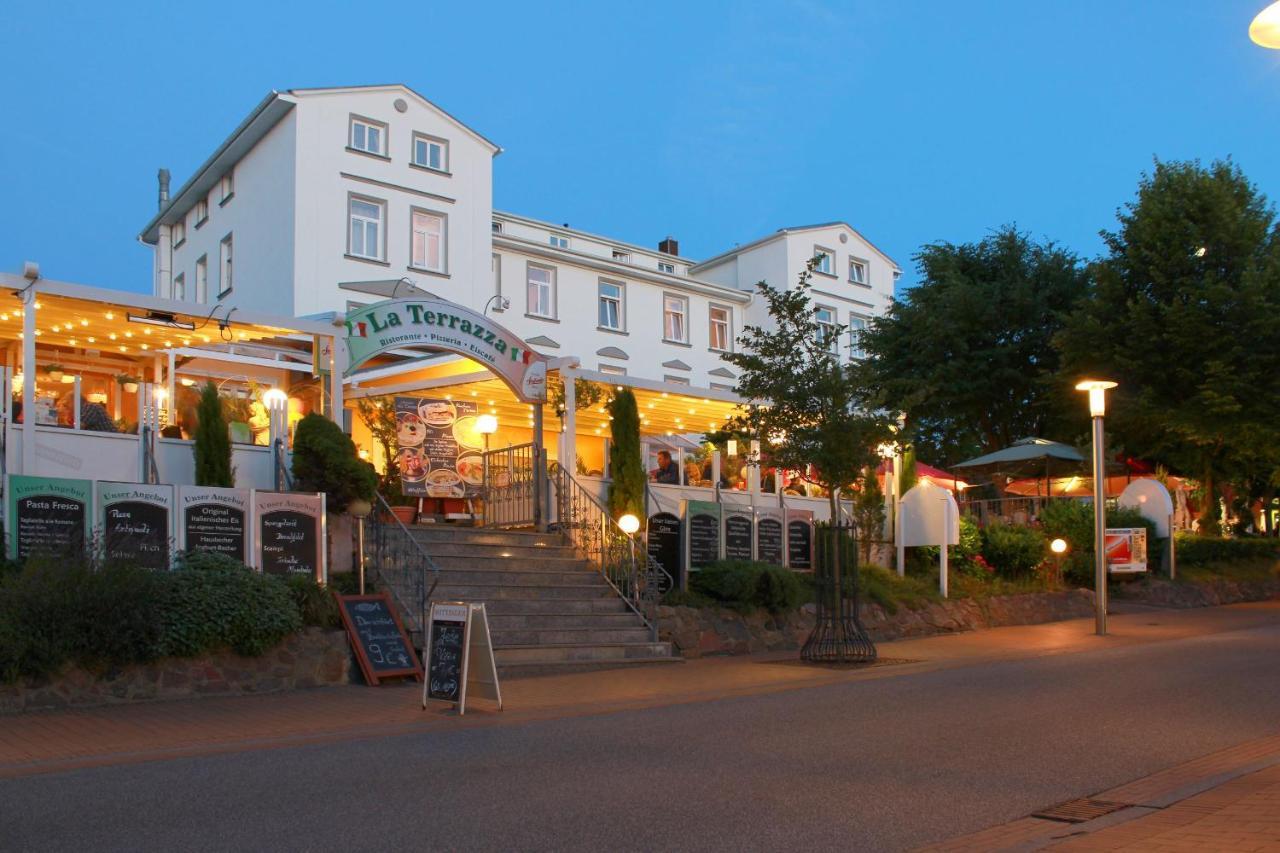 Terrasse, Gratis Nutzung Vom Ahoi Erlebnisbad Und Sauna In Sellin - Villa Antje Fewo 04 Goehren  Exterior photo