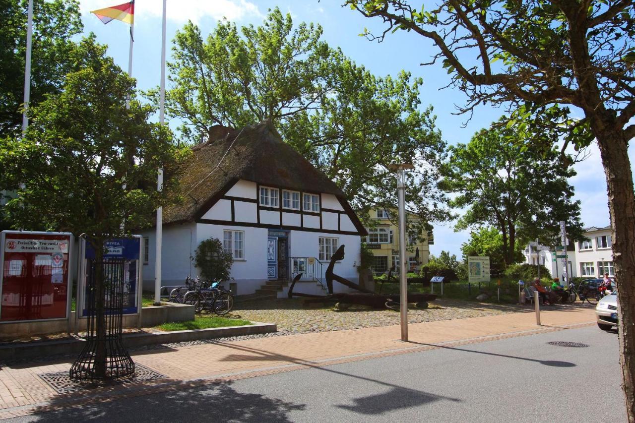 Terrasse, Gratis Nutzung Vom Ahoi Erlebnisbad Und Sauna In Sellin - Villa Antje Fewo 04 Goehren  Exterior photo
