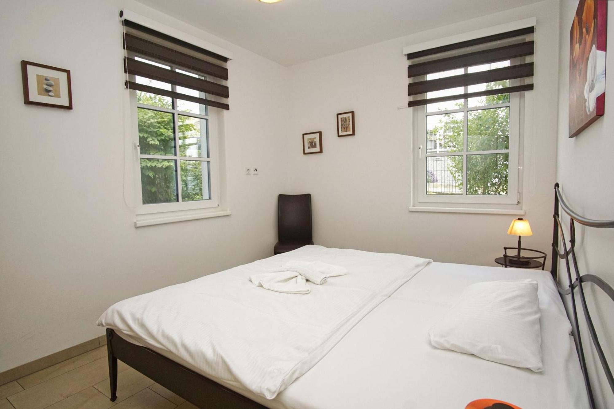 Terrasse, Gratis Nutzung Vom Ahoi Erlebnisbad Und Sauna In Sellin - Villa Antje Fewo 04 Goehren  Exterior photo