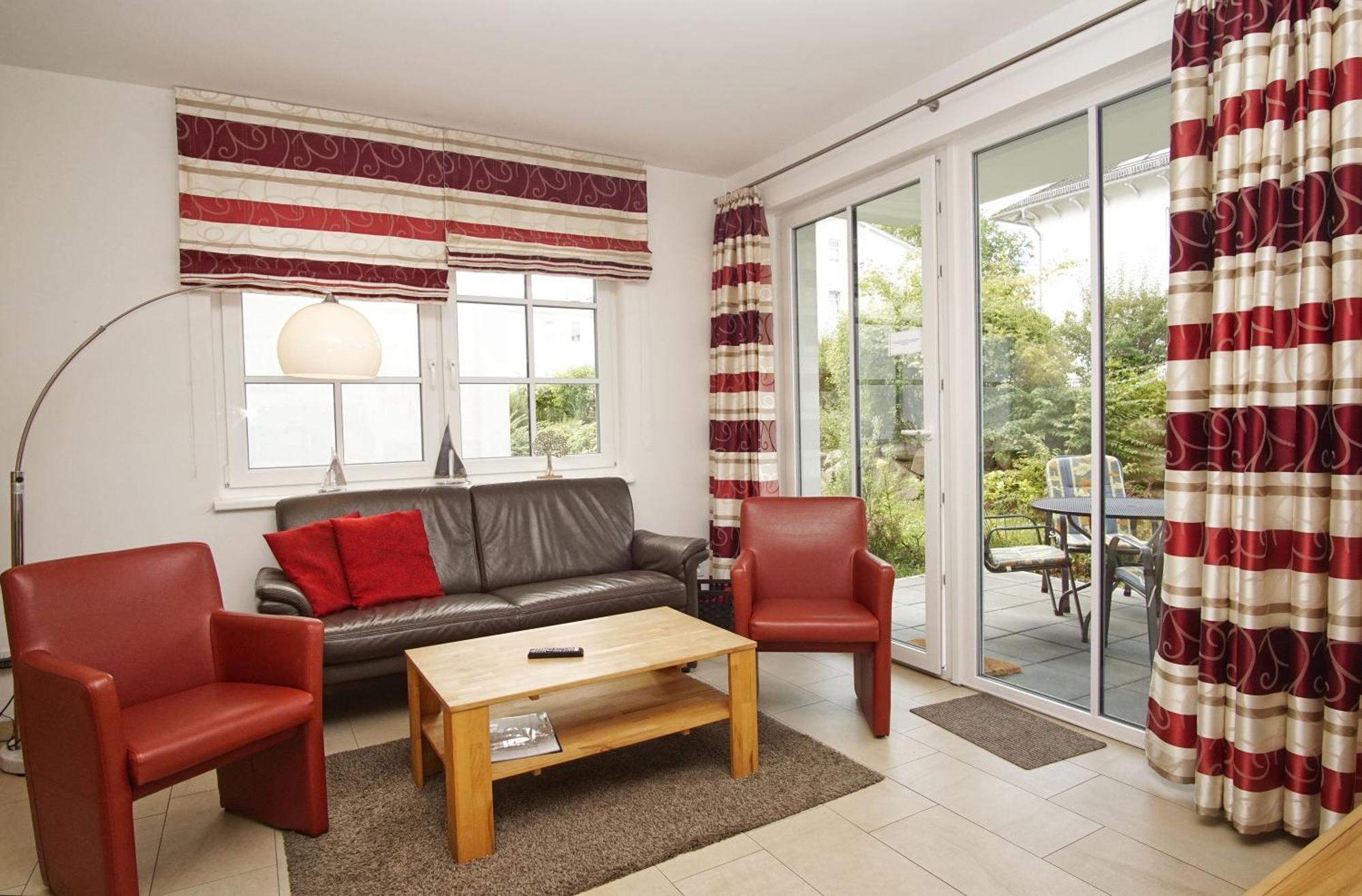Terrasse, Gratis Nutzung Vom Ahoi Erlebnisbad Und Sauna In Sellin - Villa Antje Fewo 04 Goehren  Exterior photo